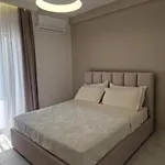 Joel Family Apartment's Center Apartment *