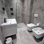 Joel Family Apartment's Center Lejlighed Golem (Tirana)