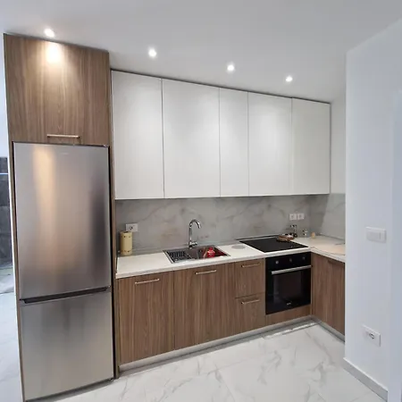 Joel Family Apartment's Center