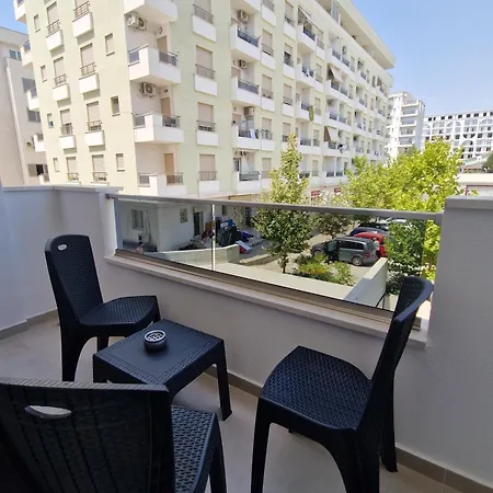 Joel Family Apartment's Center Apartment Golem (Tirana)