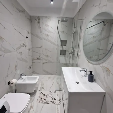 Apartment Joel Family Apartment's Center Golem (Tirana)