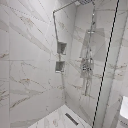 Apartment Joel Family Apartment's Center *