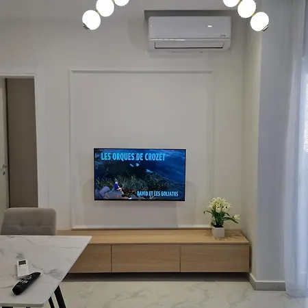 Apartment Joel Family Apartment's Center Golem (Tirana)