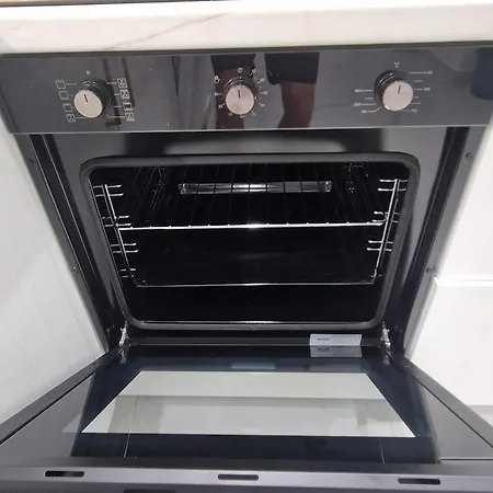 Joel Family Apartment's Center Golem (Tirana)