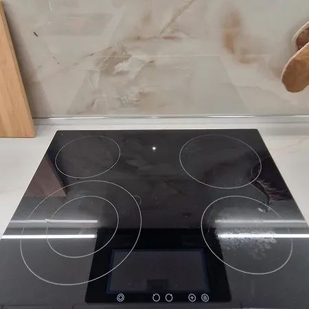 Joel Family Apartment's Center Apartment Golem (Tirana)