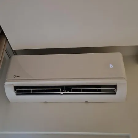 Daire Joel Family Apartment's Center Golem (Tirana)