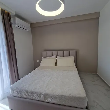 Daire Joel Family Apartment's Center
