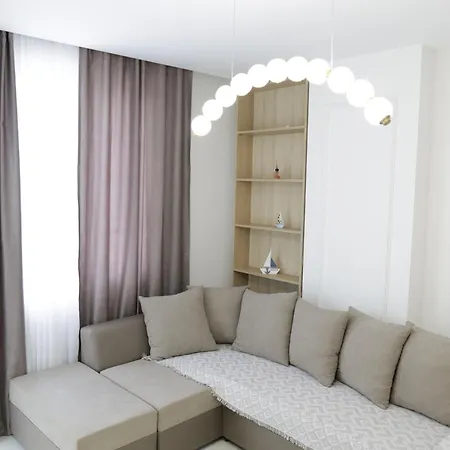 Apartment Joel Family Apartment's Center *