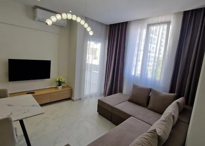 Joel Family Apartment's Center Apartment *